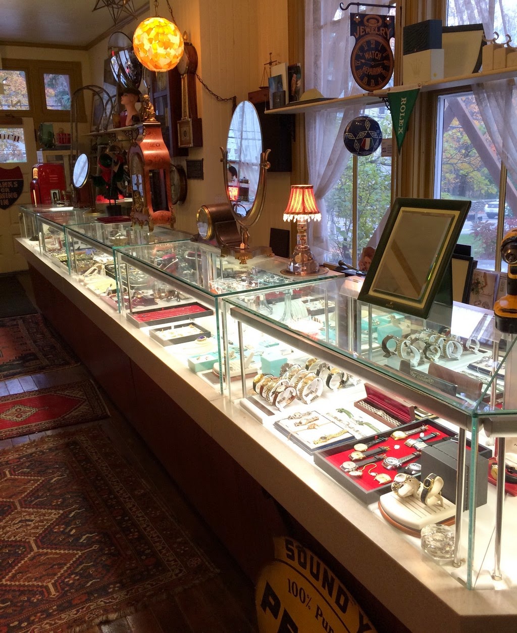 Watermark Antiques & Gold Pawn Shop in Westminster 18 N Main St, West Boylston, MA 01583, USA