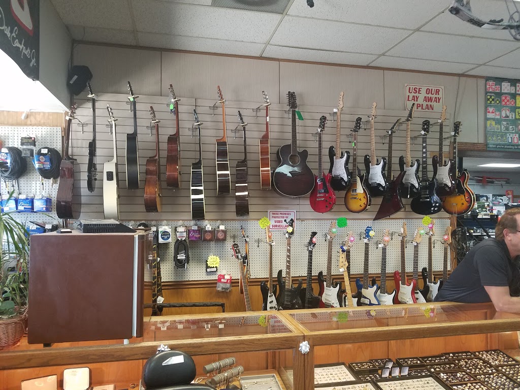 Toliver's Pawn, Jewelry And Guns Pawn Shop in Manchester 110 N