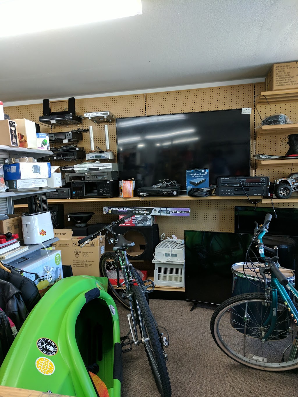 Michigan Pawn Brokers Pawn Shop in Ferrysburg 328 Jackson St, Grand