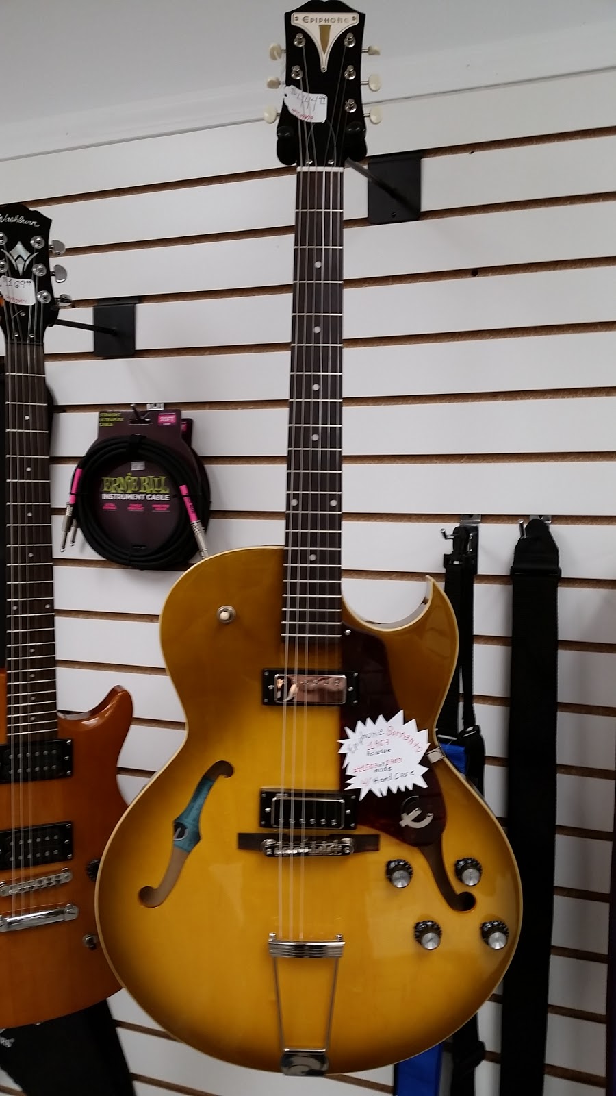 SDM Pawn Pawn Shop in Paragould 801 S 2nd Ave, Paragould, AR 72450, USA