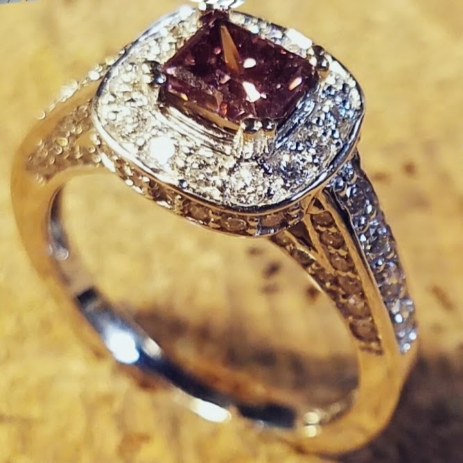 Mixa jewelers.Sell/Buy,custom orders,engraving,pawn jewelry. Pawn