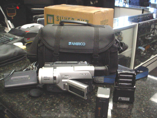 Sony Handycam DCR-TRV320 Digital-8 Digital Camcorder