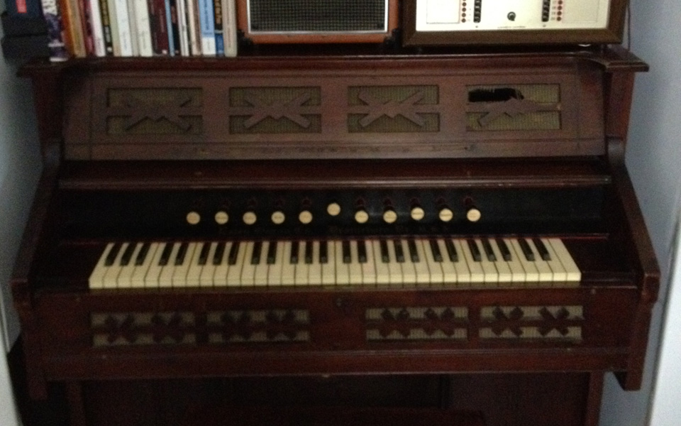 Pax•Am Studio » Estey Pump Organ