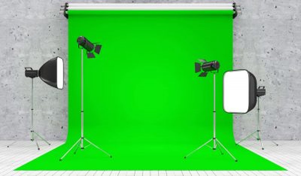 What to Buy for a Green Screen Kit (and Where to Buy It) What to Buy for a Green Screen Kit (and Where to Buy It)
