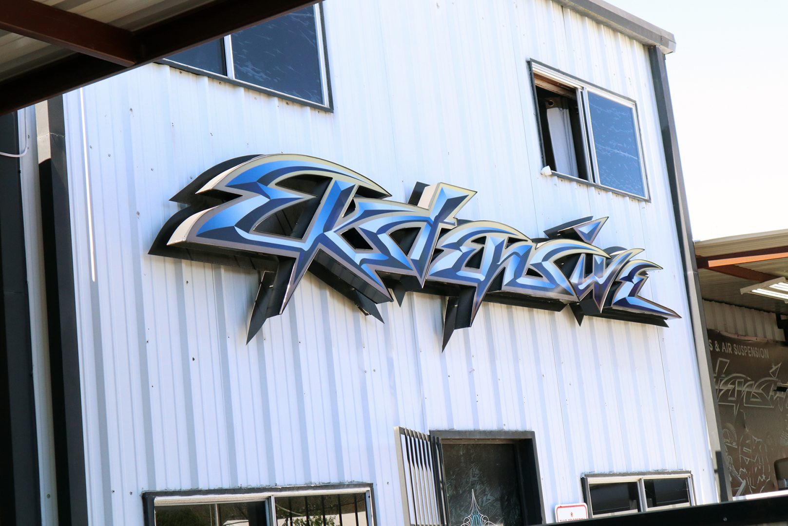 PBH Builder Spotlight Ekstensive Metal Works Houston, TX Power By