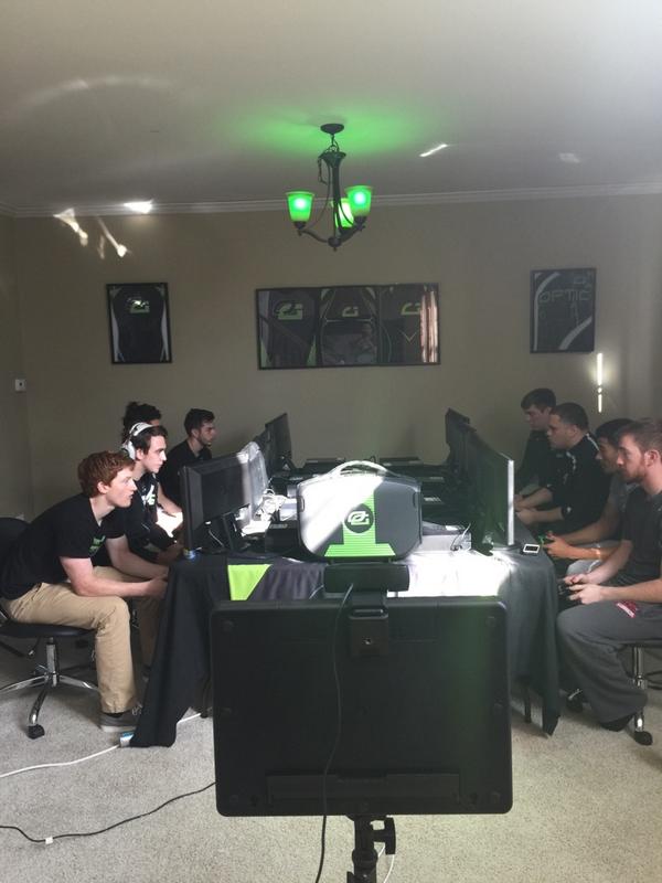 OpTic Gaming™ on Twitter "We are NOW LIVE! http//t.co/I8RvnkUwWz 