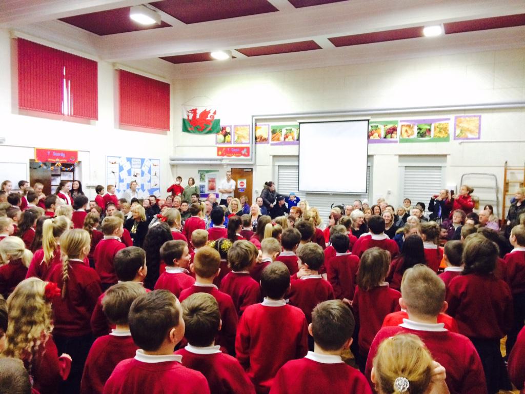 Ysgol Maes Owen on Twitter "🎄 All rounded off with a cheery rendition