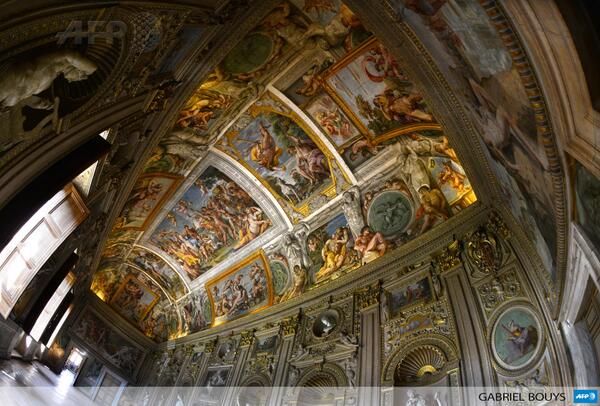 Agence France Presse On Twitter La Galerie Du Palais Farnese Ambassade De France A Rome Decoree Par Annibal Carrache Avant Sa Restauration Http T Co Hxvasnzl0o Afp