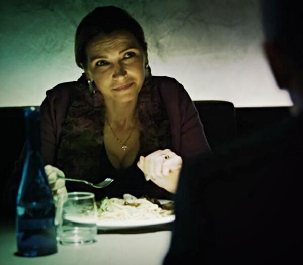 GomorraLaSerie on Twitter "Donna Imma, il ghiaccio."Dottò nun facite