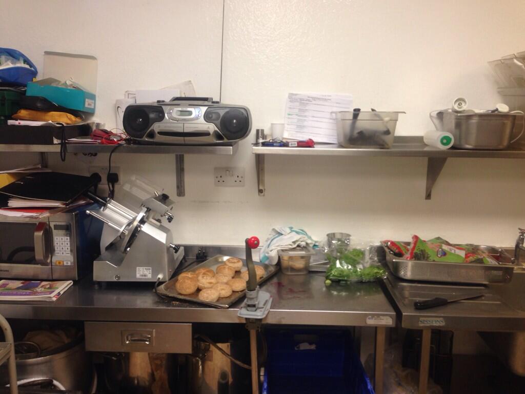 Dean Beeden on Twitter "estateskings poor housekeeping in WEC kitchen