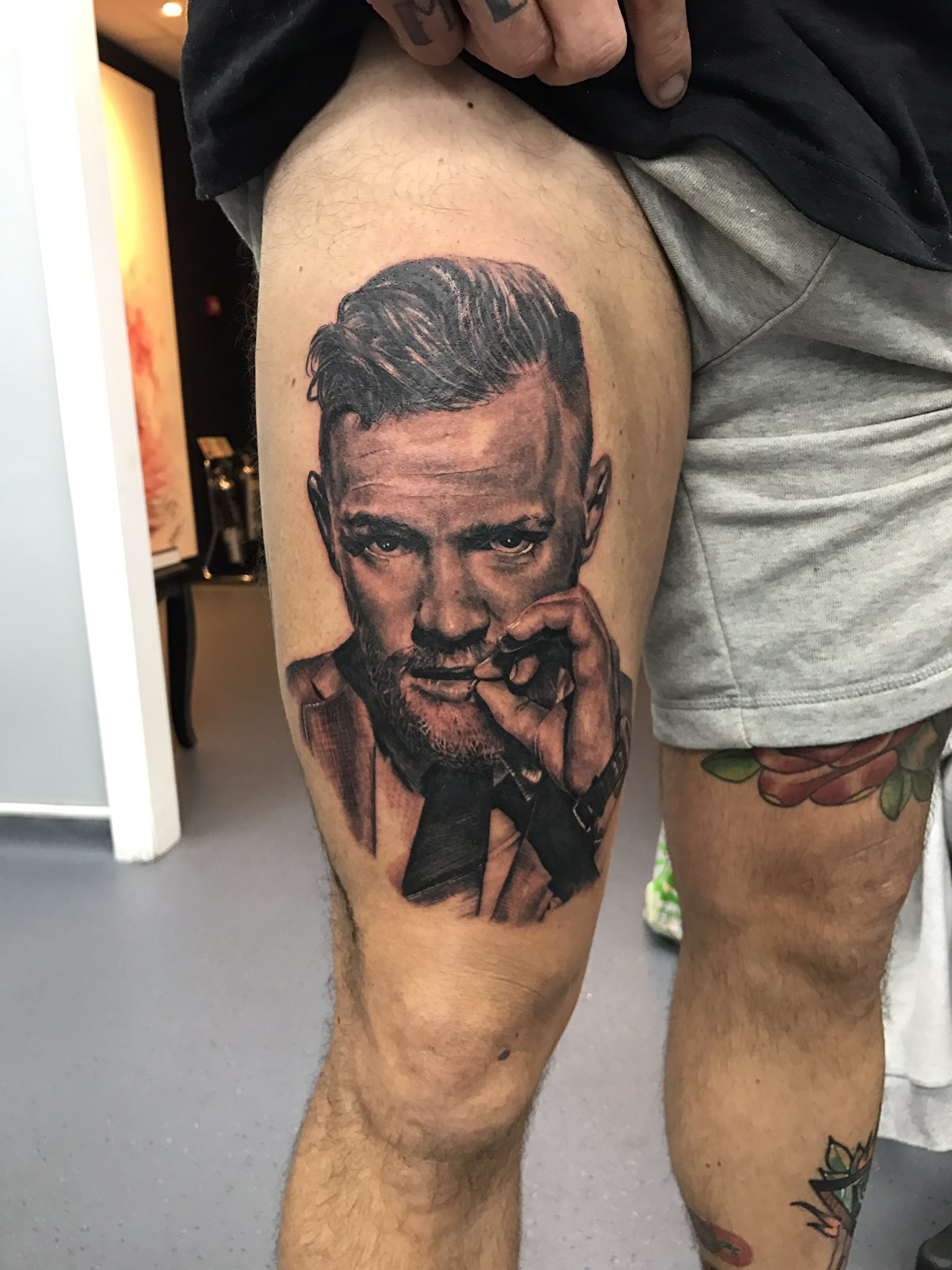 Ο Χρήστης Diamond Heart Tattoo Στο Twitter: "Brigi Füzes - Conor Mcgregor # Tattoo #Inked #Skindeep #Worldfamousink #Ink #Sullentv #Blackandgrey #Realism #Conormcgregor @Thenotoriousmma Https://T.co/61Sos7Sjmr" / Twitter 2048_x_1536_jpg