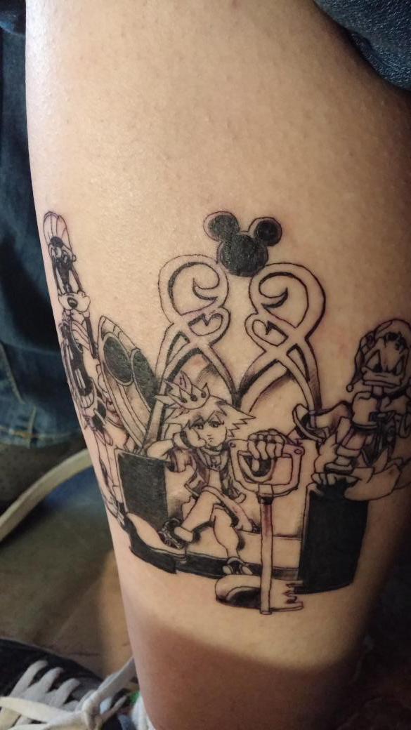 Rainey Houck On Twitter: "Almost Finished #Disney #Kingdomhearts #Tattoo #Donaldduck #Goofy #Keyblade #Sora #Myfavoritevideogame Http://T.co/Sbdnfnesxa" / Twitter 1040_x_585_jpg