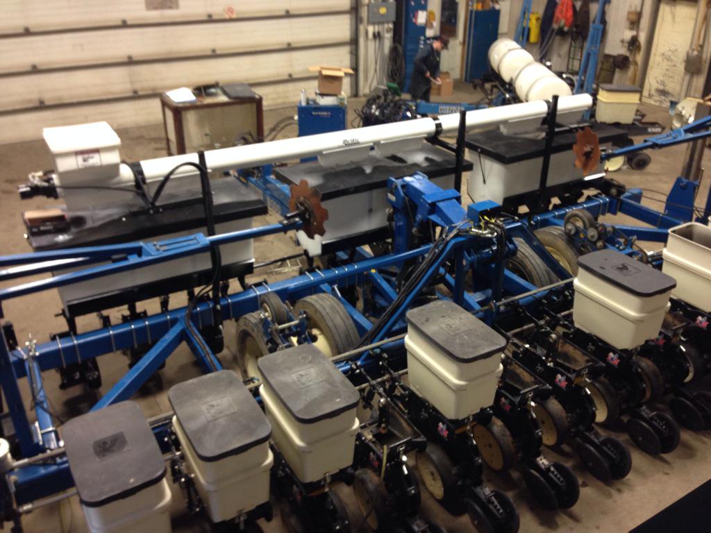 Kearney Planters on Twitter "3400 Kinze 12/20 dry fert only available