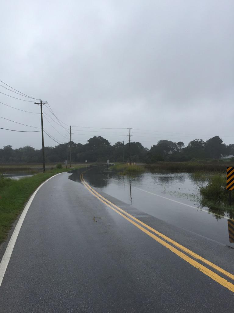 Photo Flooding due to high tide in Mount Pleasant, SC