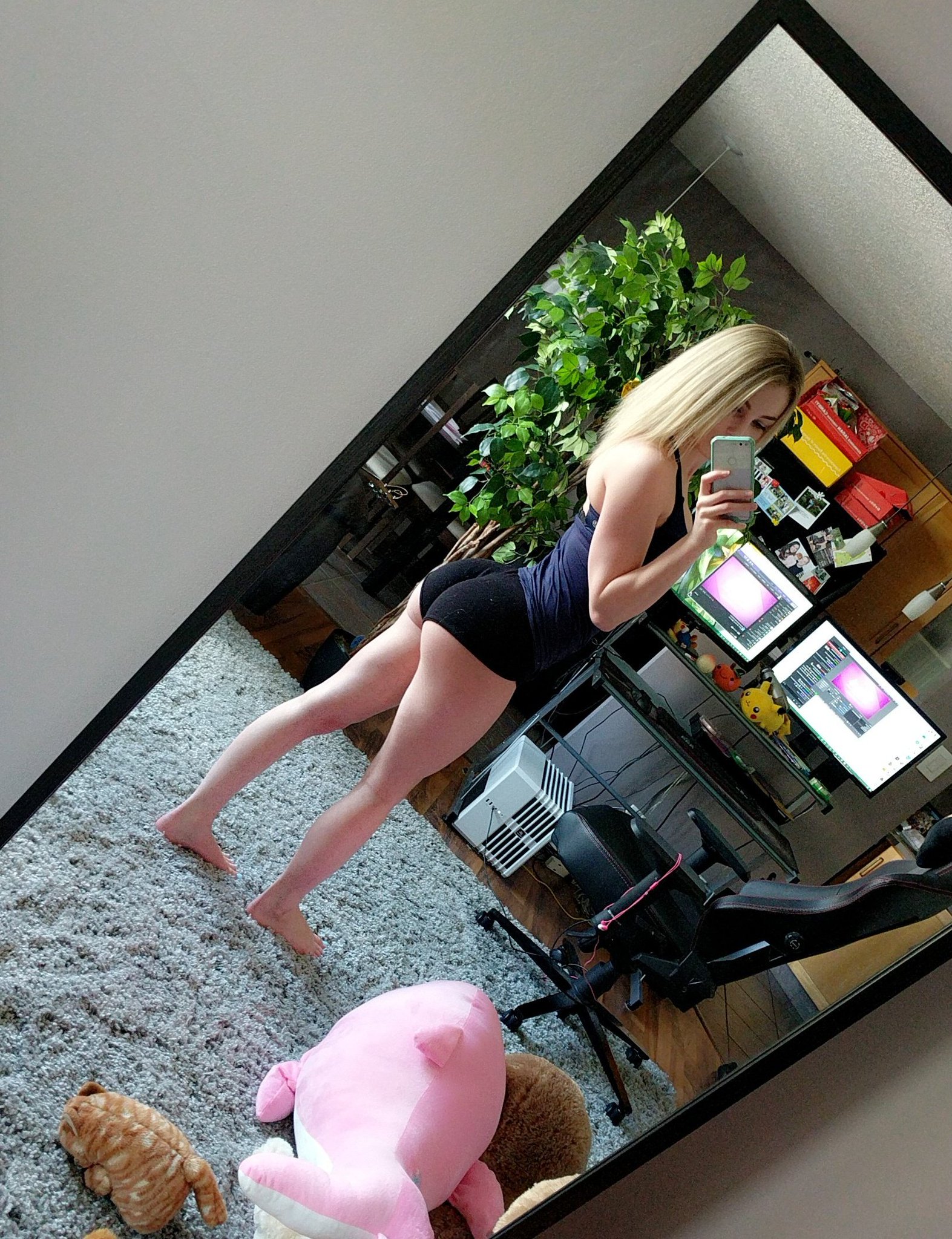STPeach on Twitter "💪 hey guyssss going live https//t.co/2oZpjChkgT…