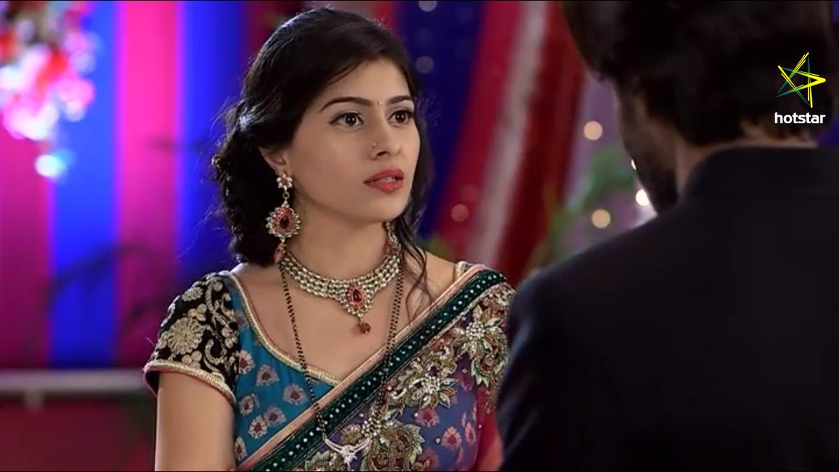 Aparna Dixit Biography, Personal Details, Devika in Kalash, Images