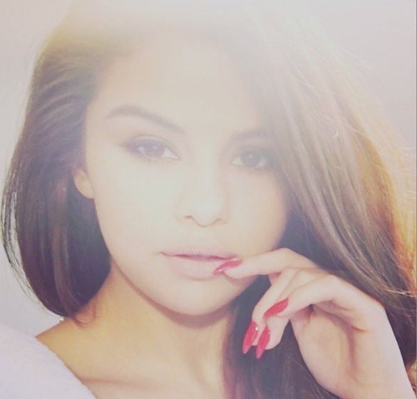 Celeb Cums on Twitter "selena wants to get her mouth