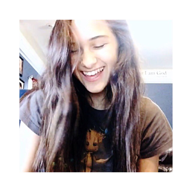 Bredia Santoro on Twitter "😋•smile, it looks good on you• 😋 smilebecausehalloweenisalmosthere…