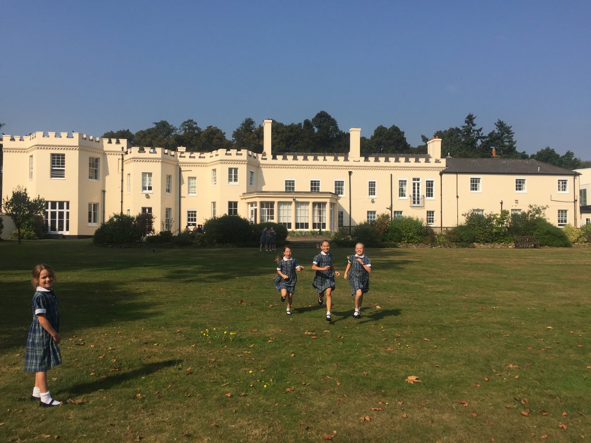 A2B Taxis Norwich (sairports) Twitter