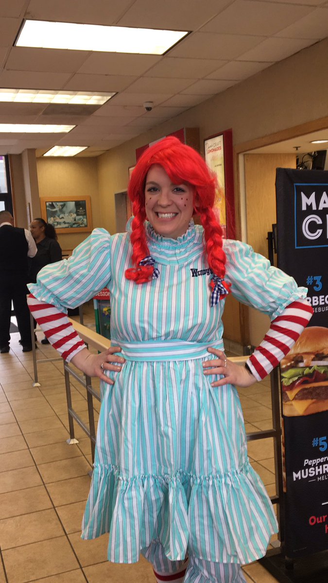 Julie Caton (jc_avidreader) Twitter