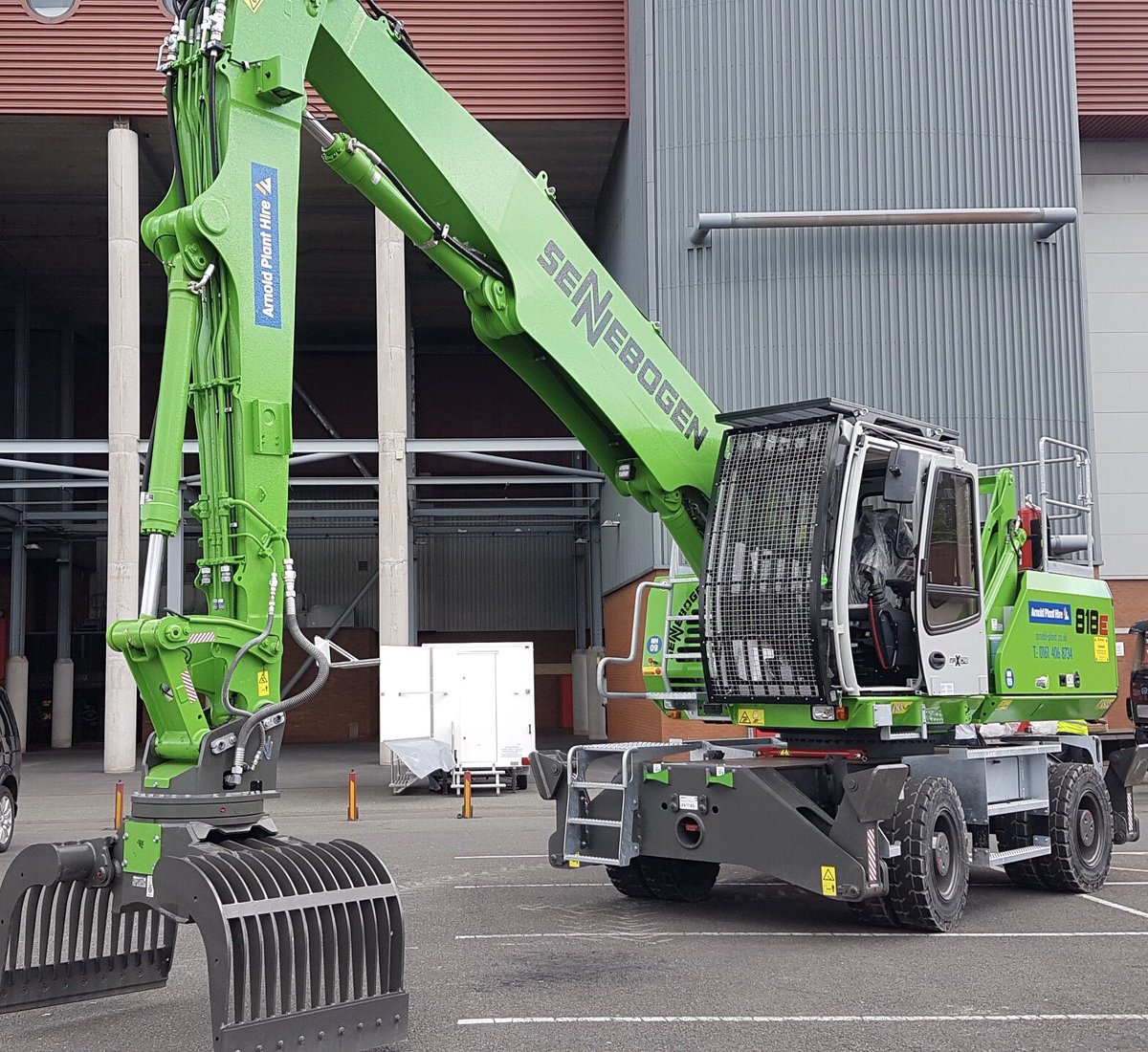 arnold plant hire (loadingshovels) Twitter