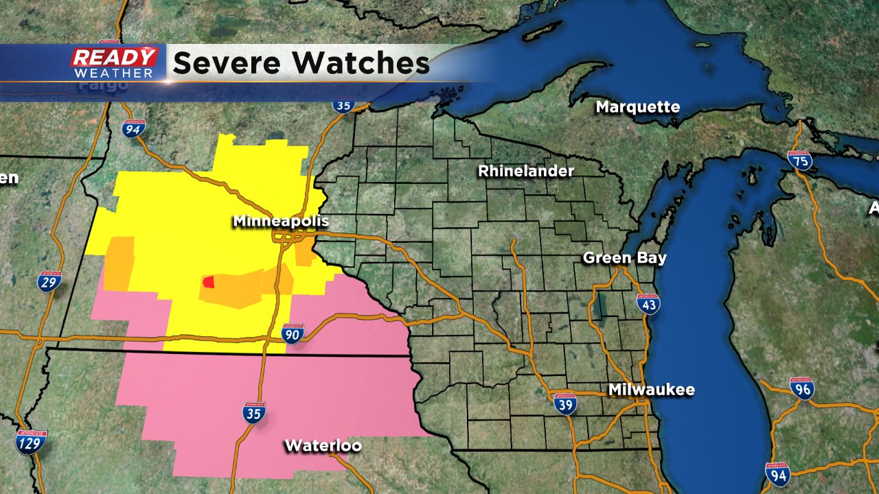 1130 PM severe weather update storms entering Wisconsin