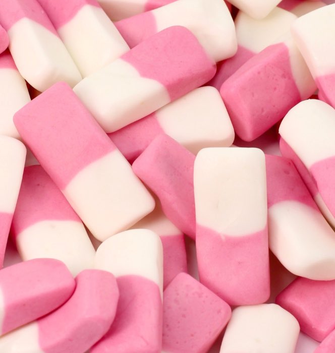 Tills Feeney 🥀 on Twitter "Why do my nails look like drumstick