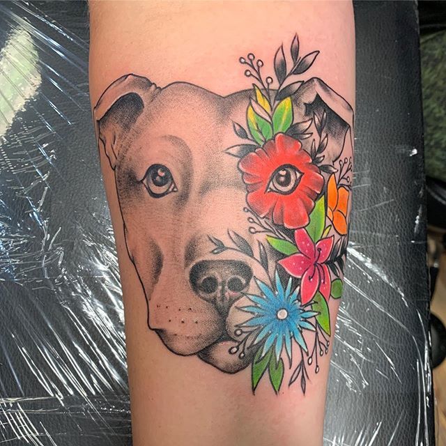 Lovebloodink Tattoo 在 Twitter 上:"Pitbull With Flowers Done By @Stevenemerson5150!! He's Always Taking Consultations!! #Lovebloodinktattoo #Lbi2019 #Lbifamily #Pitbull #Ink #Inked #Inkedgirls #Tattedmilitary #Clarksville #Fortcampbell #Tennessee ... 640_x_640_jpg