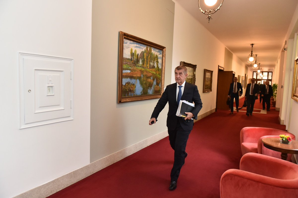Urad Vlady Cr On Twitter Vlada Dnes Jmenovala Ministra Spravedlnosti Knezinka Predsedou Legislativni Rady Vlady Resila Navrh Tzv Zmenoveho Zakona Ktery Je Nutny Pro Spusteni Projektu E Sbirka A E Legislativa A Schvalila Program