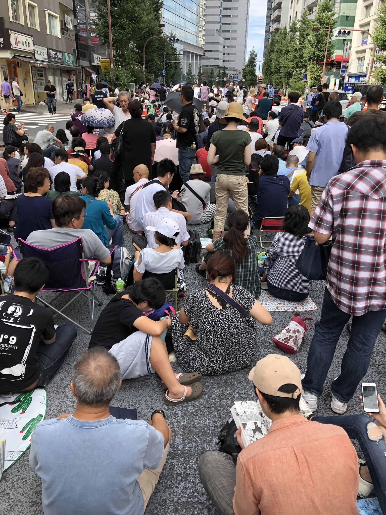 かさなω on Twitter "目黒の秋刀魚祭り。 せっかく目黒の現場になったので行かなきゃ！と思い、仕事前に