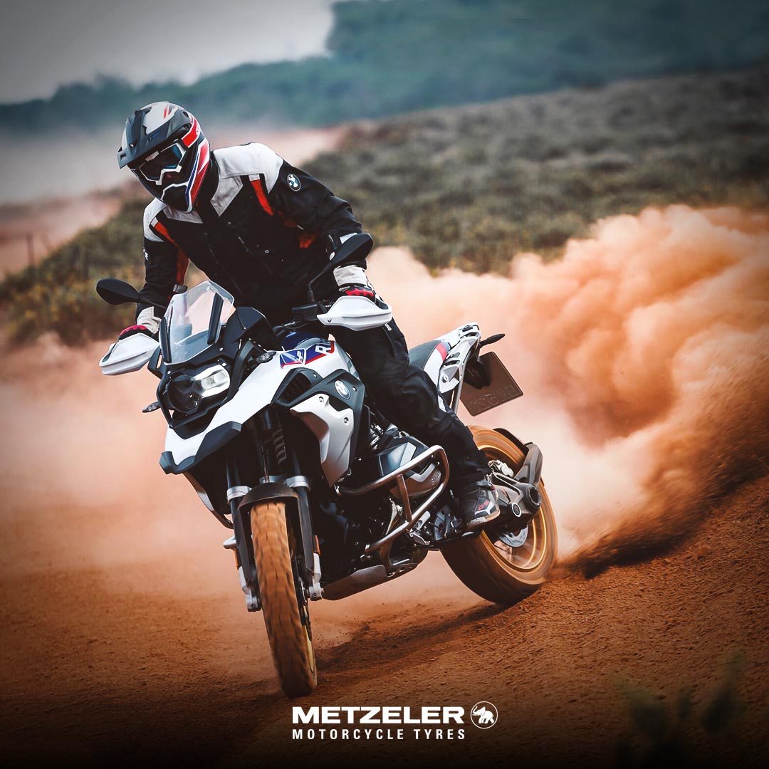 Metzeler On Twitter One Of The Most Awaited Bike Of The Year With One Of The Most Reliable Tyres In The World The New Bmw R 1250 Gs Has Been Presented This