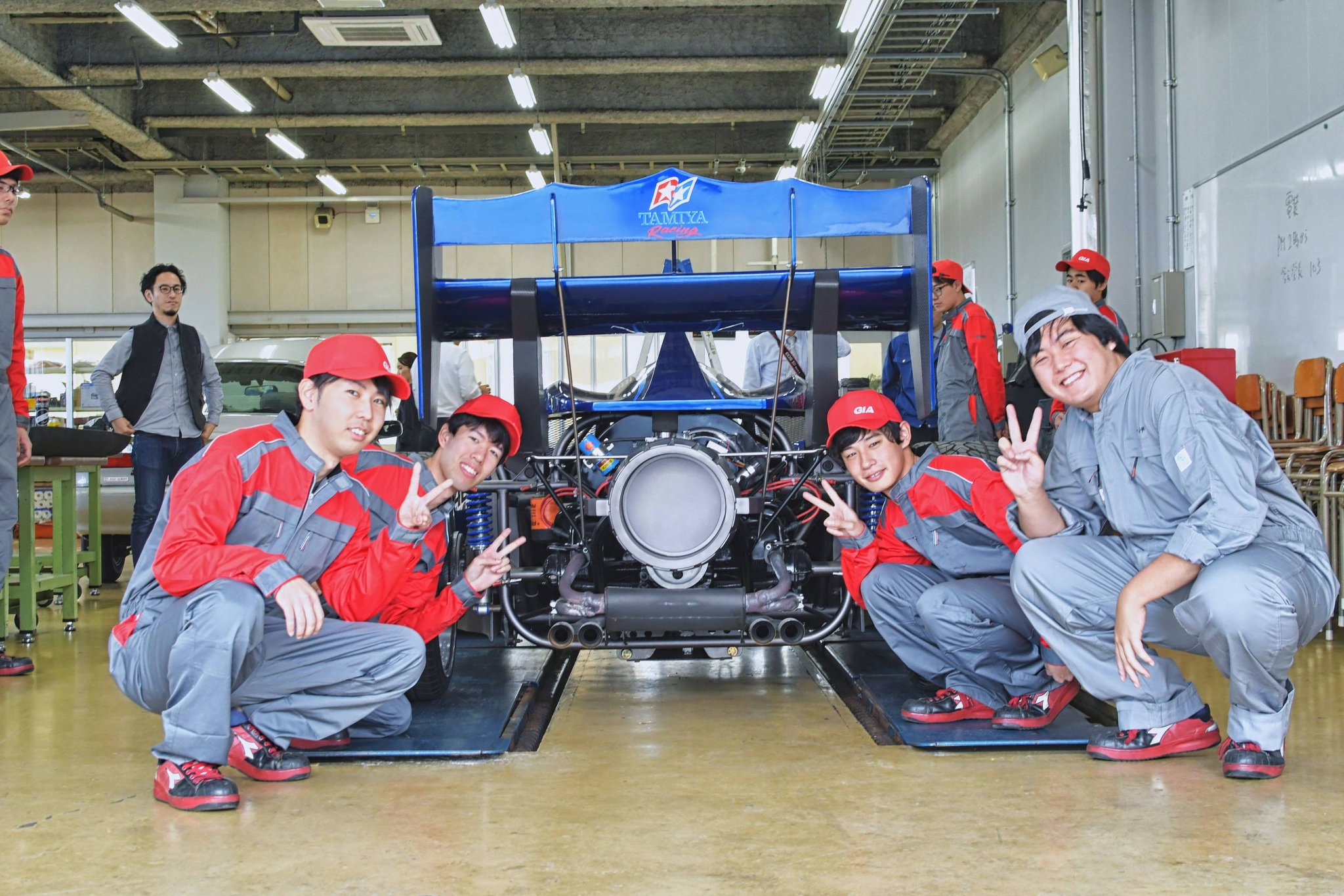 GIA 専門学校 新潟国際自動車大学校 on Twitter "こちら 1/1エアロアバンテ 整備の様子 新潟国際自動車大学校 GIA
