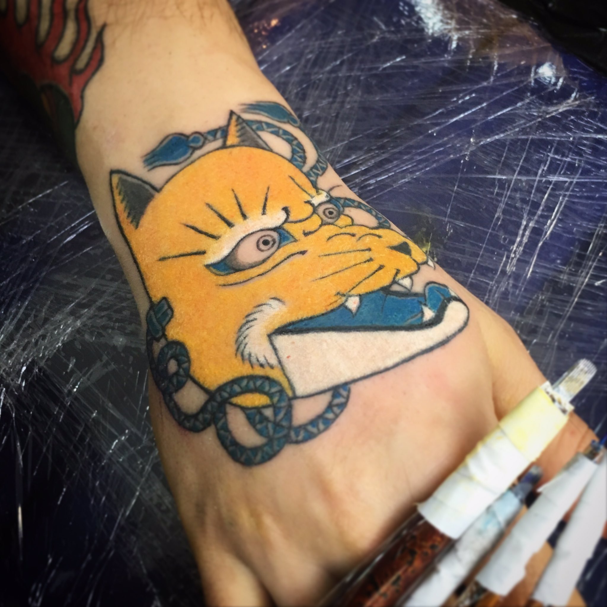 Kensho Ⅱ / Traditional Japanese Tattoo / Tebori 在Twitter 上:"All By Hand. Kitsune Mask On Hand 総手彫り狐面手の甲・ Appointment Via E-Mail Kensho@Japantattoo.net ・ ・ ・ ・ #Allbyhand #Machinefreetattoo #Tebori # 2048_x_2048_jpg