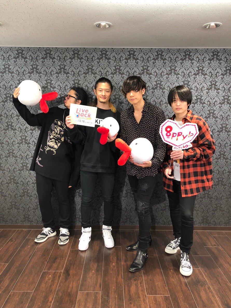 【トップ】12/16(日)深夜100～ 特別番組放送 『音楽』×『映像』というテレビ局ならではの演出でお届けした