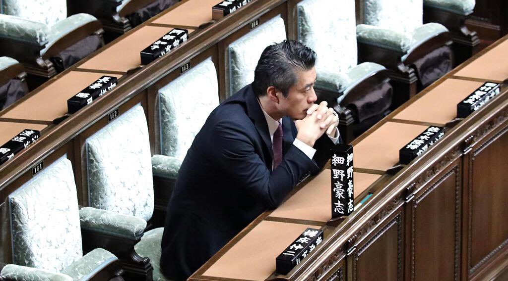 依田啓示 on Twitter "いろんな考え方があると思いますが、この「モナ男」さんは、少なくとも国益不在の