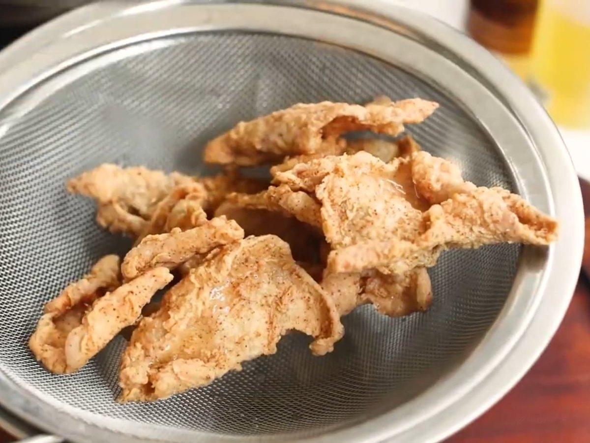 Tips Keripik Kulit Ayam Kriuk Tahan Lama Jamur Tepung Kripi / Resep