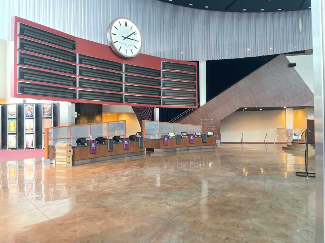 Save Arclight Cinemas on Twitter "Here’s a look inside ArcLightCinemas Hollywood. Crews are