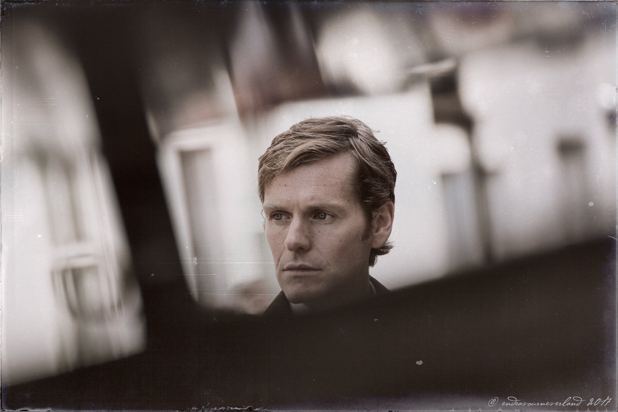 endeavourneverland on Twitter "That's when you know/that's when you don't. ShaunEvans filming