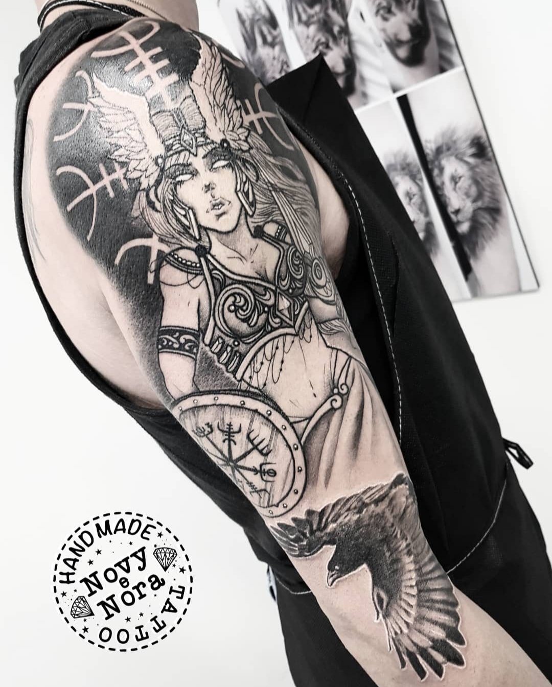 Novytattoo Handmade On Twitter: "Goddess Freya馃棥 #Crow #Freya #Valkyrie #Handmadetattoostudio #Celtictattoo #Celtic #Vegvisir #Vegvisirtattoo #Onestep #Workinprogress #Tattoo #Nordicstyle #Goddessfreya #Tattooedmen #Inkedman #Ragnarok #Freia #Ink #Art ... 1345_x_1080_jpg