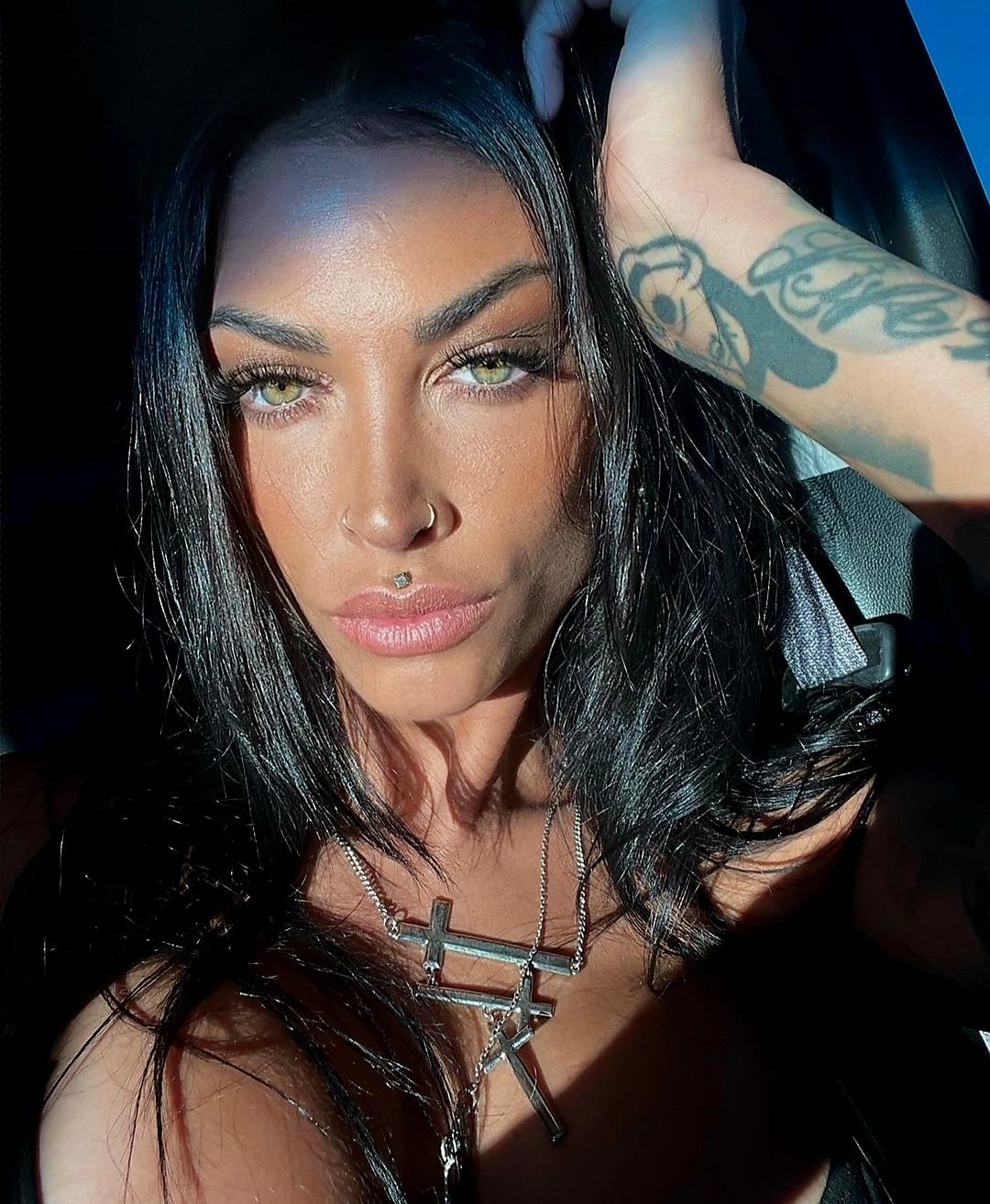 ⚜️ Alan VIP ⚜️ on Twitter: "A little (a lot 🤫😅) crazy, incredibly sexy