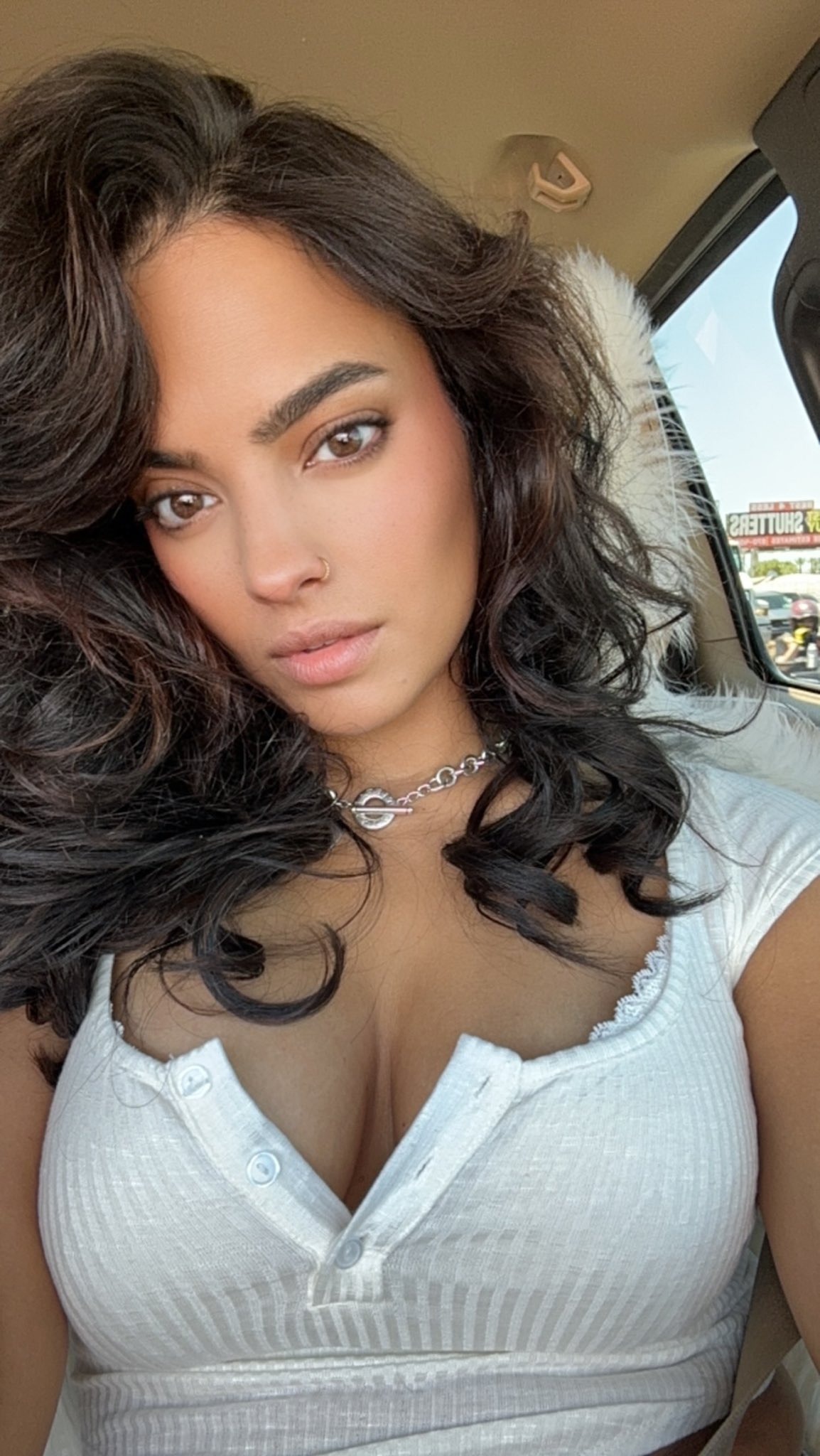 Nina-Marie Daniele on Twitter: "On my way to UFC X ! Who’s coming? Come