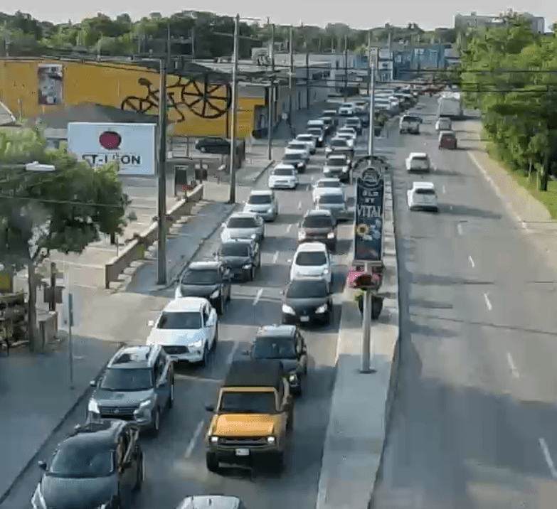 Winnipeg TMC on Twitter "TRAFFIC ALERT ST. MARY'S ROAD DELAYS. Due to