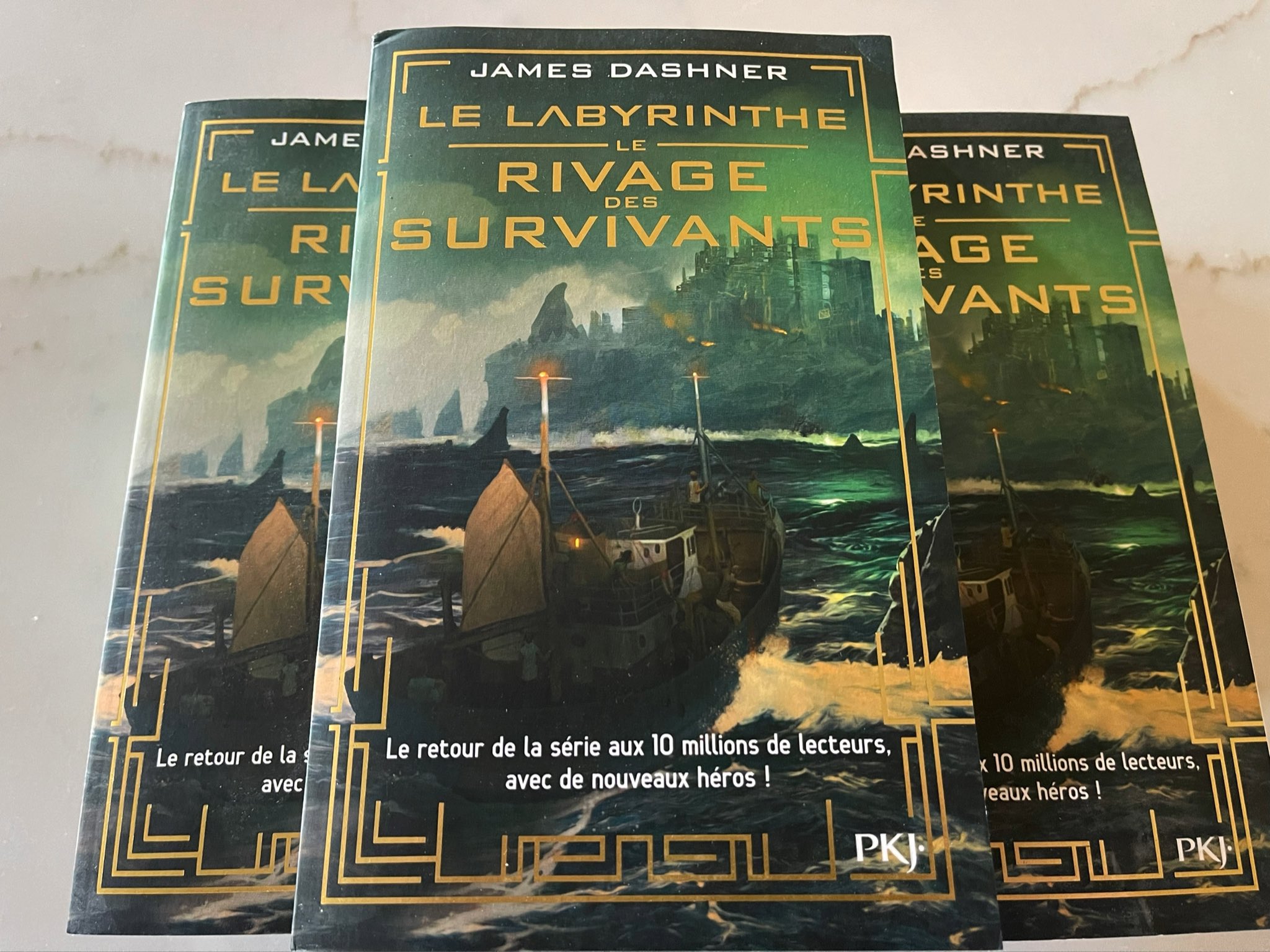 New Maze Runner 2023 James Dashner On Twitter: "France Wins! This Is The First Time I've Held Physical Copies Of The First Book In The New #Mazerunner Series. Coming Soon In English (Spring 2022) And Many