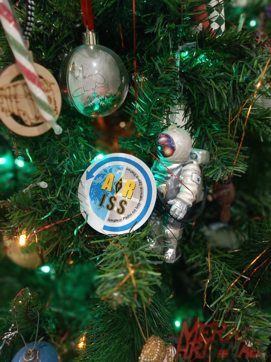 Crest Open On Christmas 2022 David Ryan's Tweet - "Merry Christmas All, Looking Forward To Getting Antennas Up At New #Qth In 2022. Its Been A Fun Year In The #Vanshack Looking Forward To More #Iss @Ariss_Status #