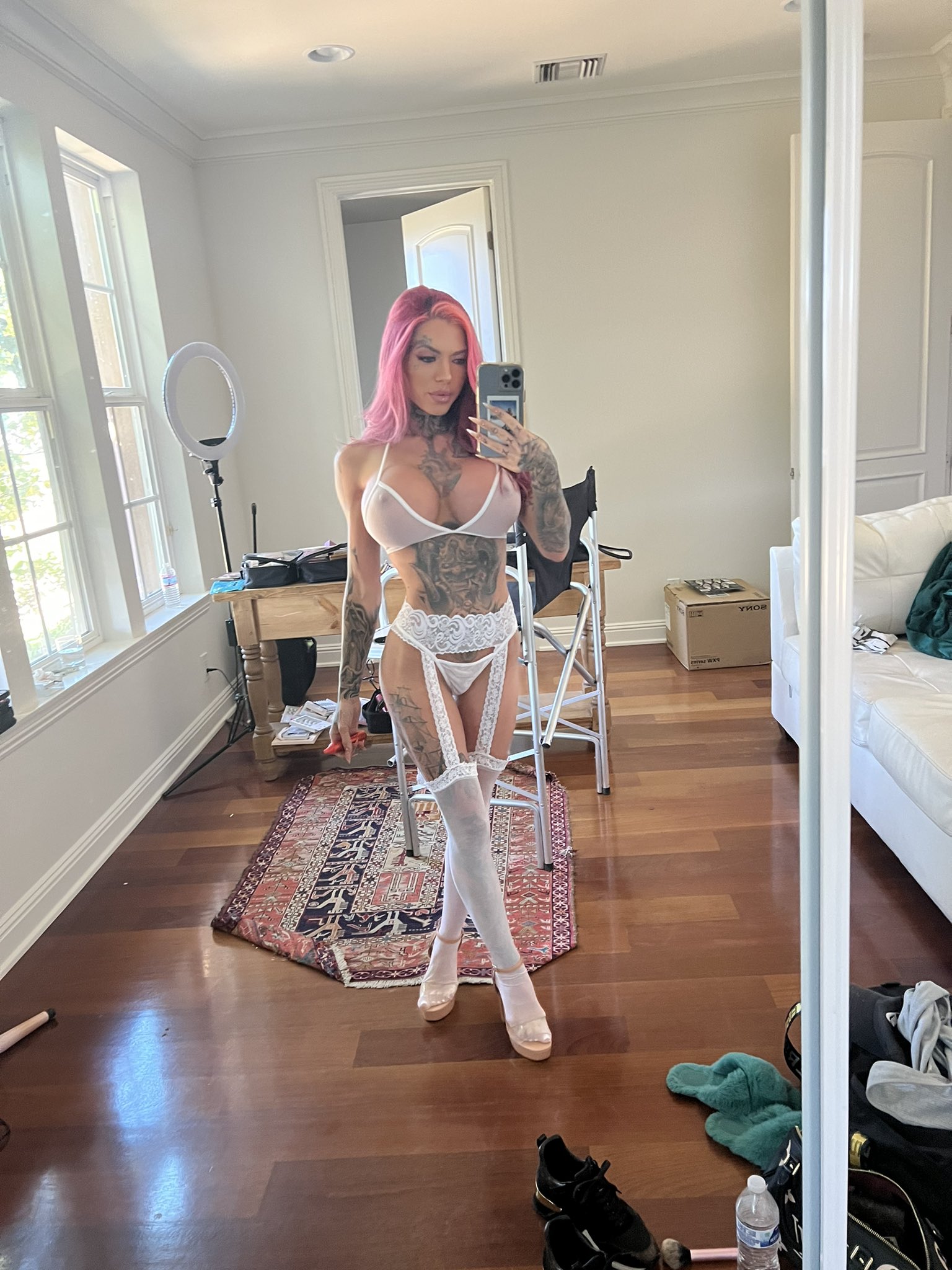 Chantal Danielle on Twitter: "Shot for @LoveHerBoobscom yesterday 💖💖 https://t.co/rMdzwttO88