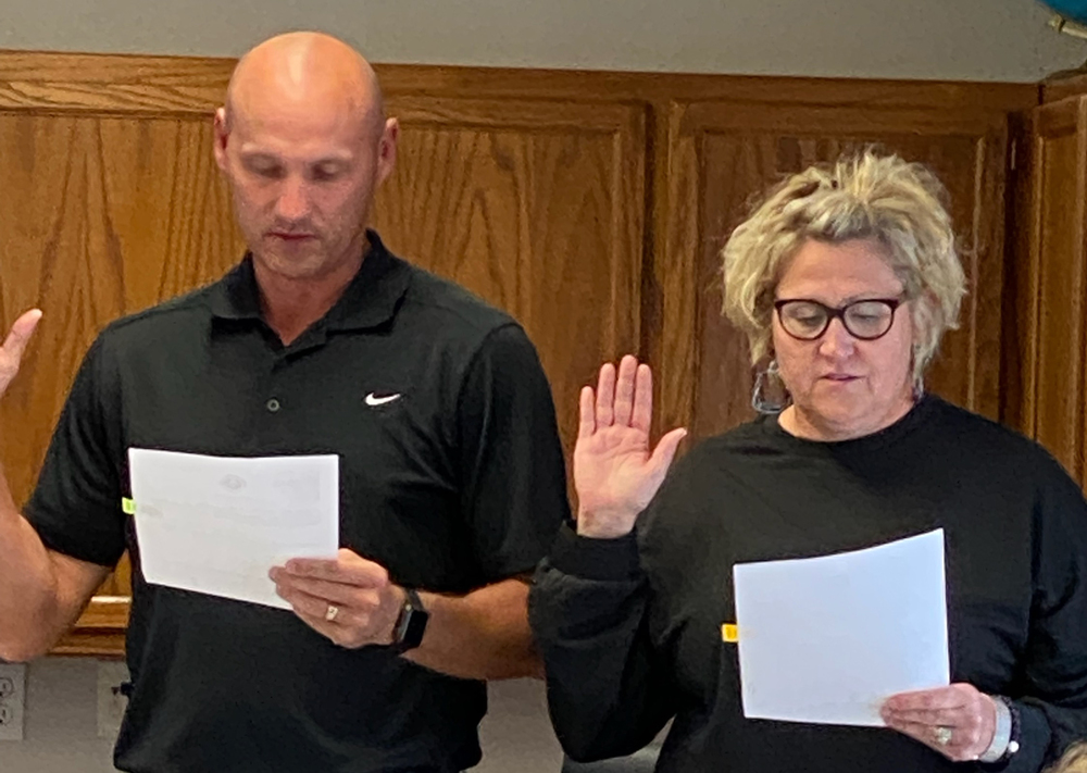 Gunter ISD on Twitter "Board Members Oath https//t.co/ZJFNnVjN0t