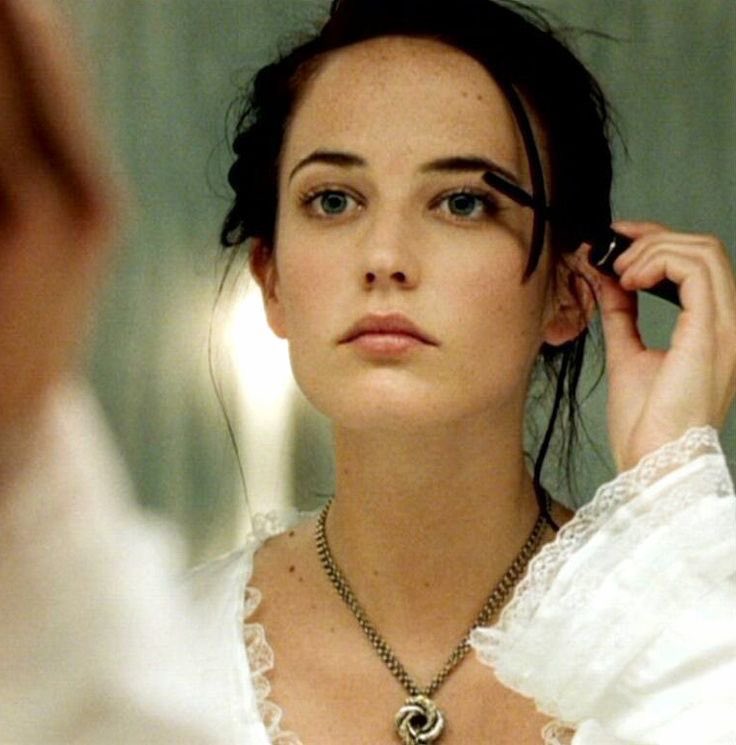 Eva Green as Vesper Lynd Casino Royale / 2006 Réalisation / Martin