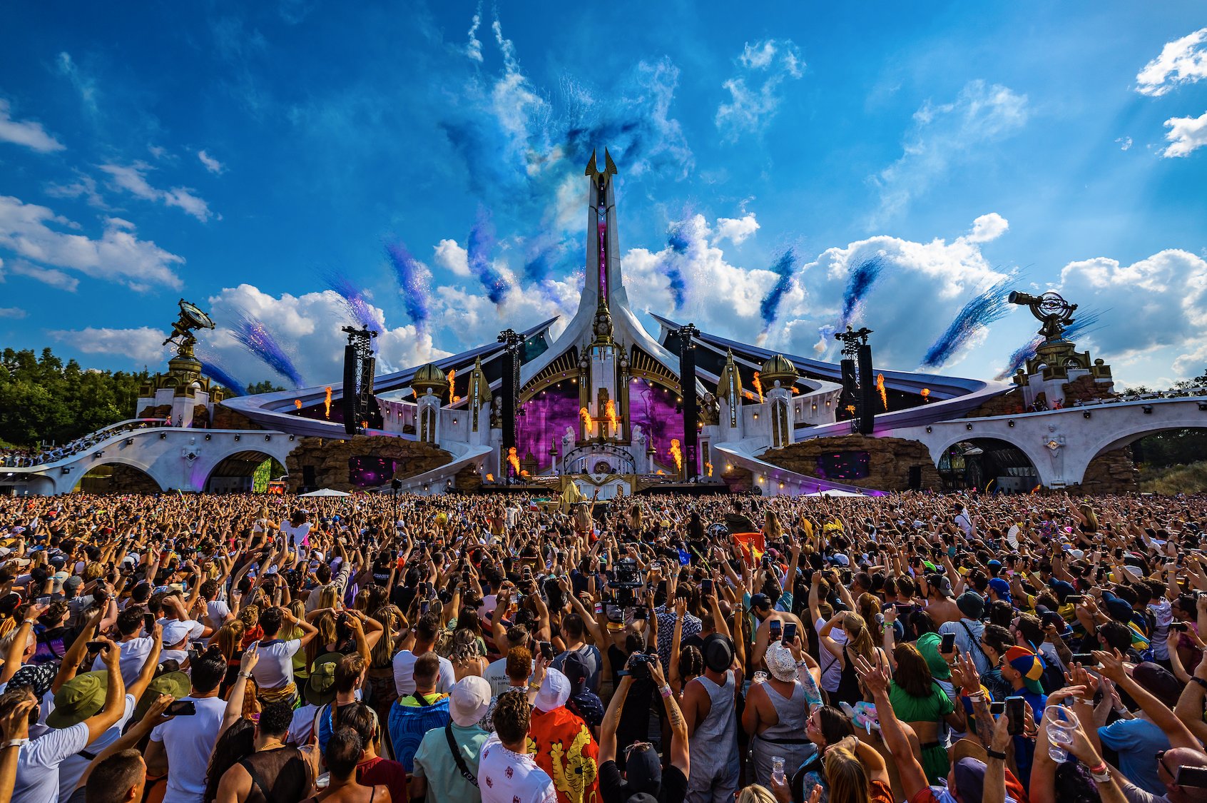 tomorrowland 2023 Tomorrowland.nft On Twitter: "3,000 #Tomorrowland #Nfts Have Been Minted So Far. We Can't Wait To See You All Forge The Medallion To Unite Together At Tomorrowland 2023, And Beyond! Https://T.co/0K6B9Ajfhx" / Twitter