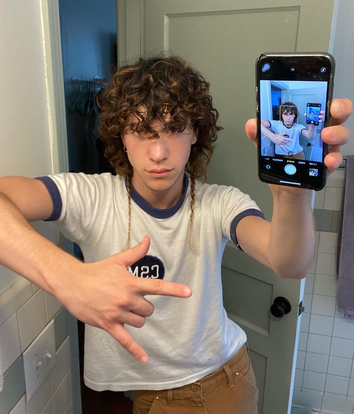 Pierz Barry on Twitter "feel free to fall in lov with me or whatever