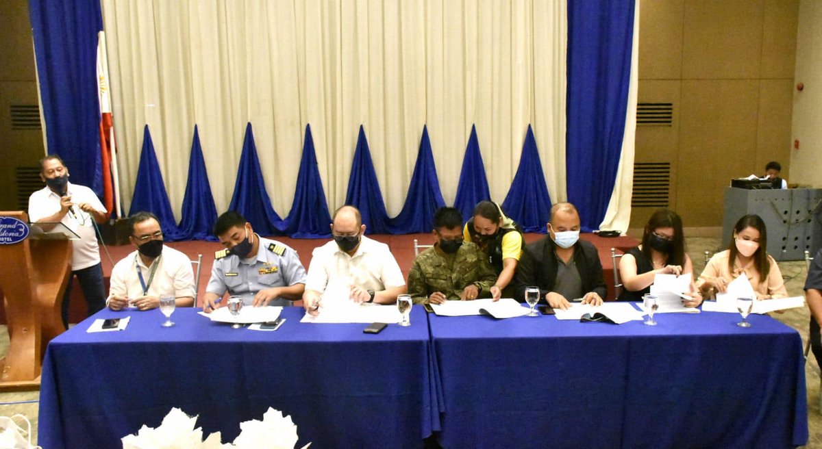 Philippine Coast Guard on Twitter "LOOK The coastguardph District